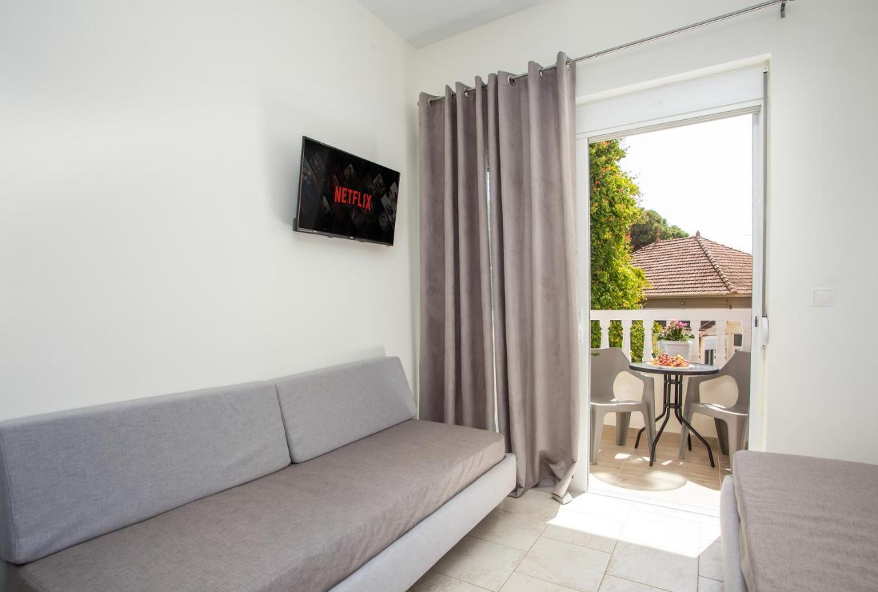 Economisa Apartments Ialysos  Dış mekan fotoğraf